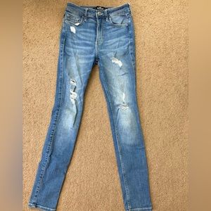 hollister high rise ripped super skinny jeans - W25- 1S- L28